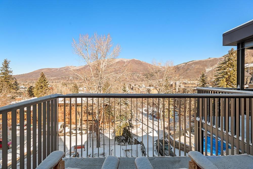 Fifth Avenue 303, Newly Remodeled, Light-Filled 3 Bdr Condo, Close To Ski Slopes Aspen Buitenkant foto